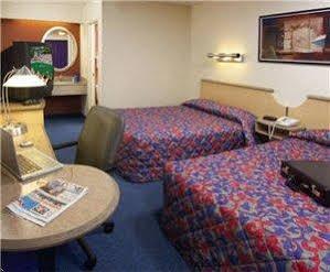 Red Roof Plus+ San Francisco Airport 3* Burlingame